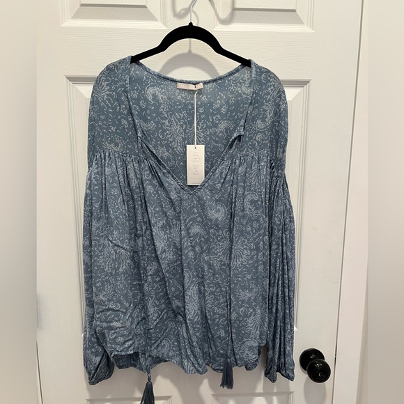 Indah Somi Easy Oversize Summer Blouse in Indigo Batik Top- Medium - Picture 3 of 7